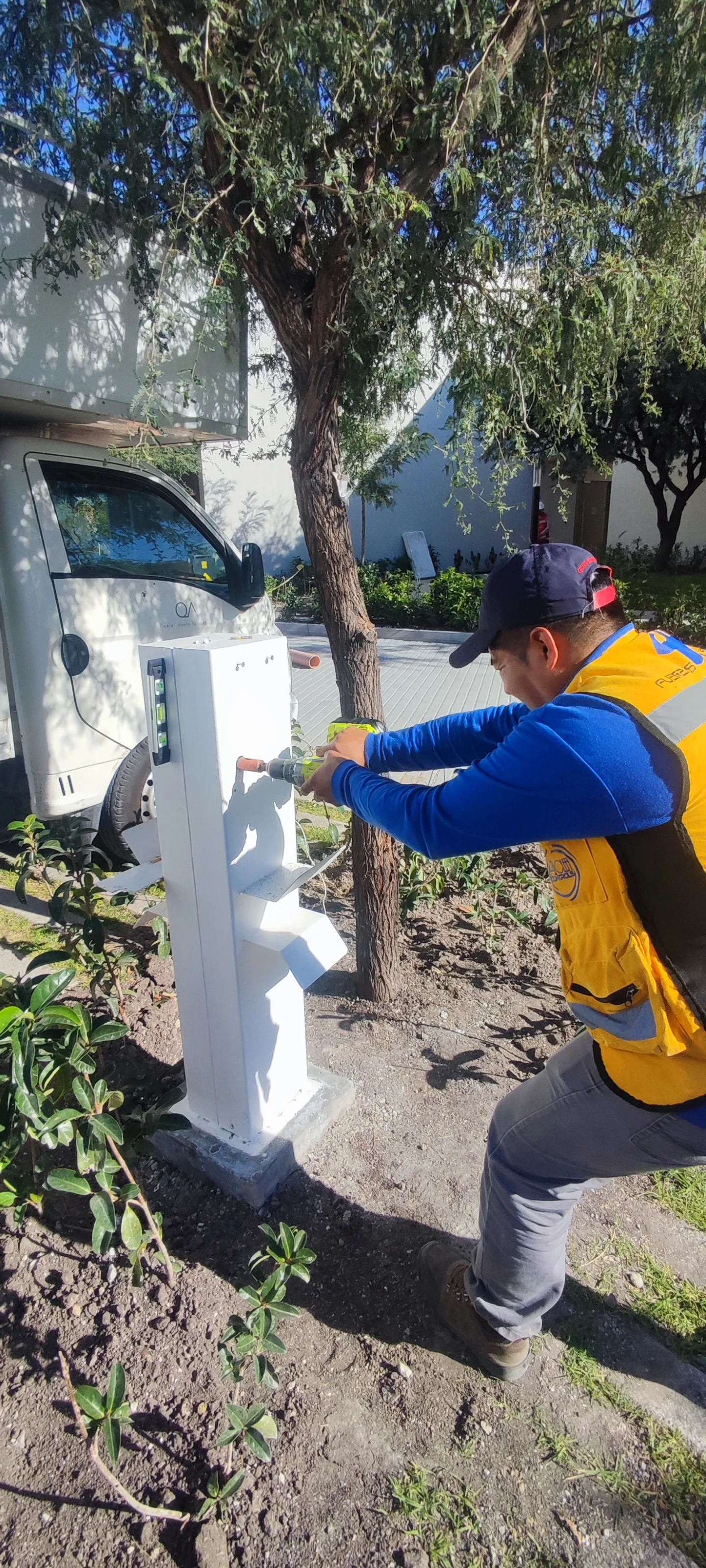 Instalación de Cargadores para Vehículos Eléctricos realizada por OLEACONTROLS